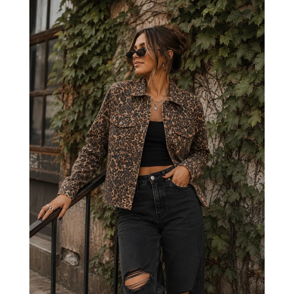 NWT Express Leopard Print Denim Jacket / Shacket – Women's Medium